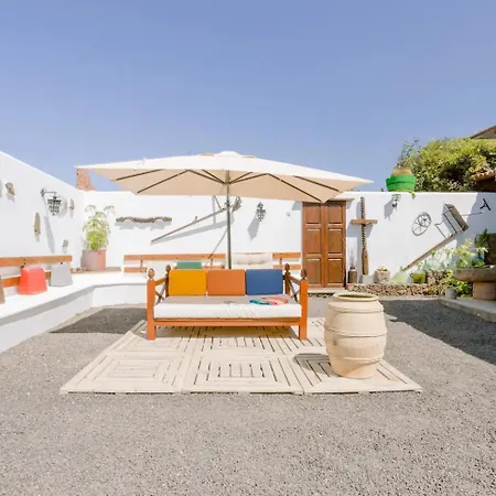 Casa Emblematica Garaday Lanzarote. Kır Evi
